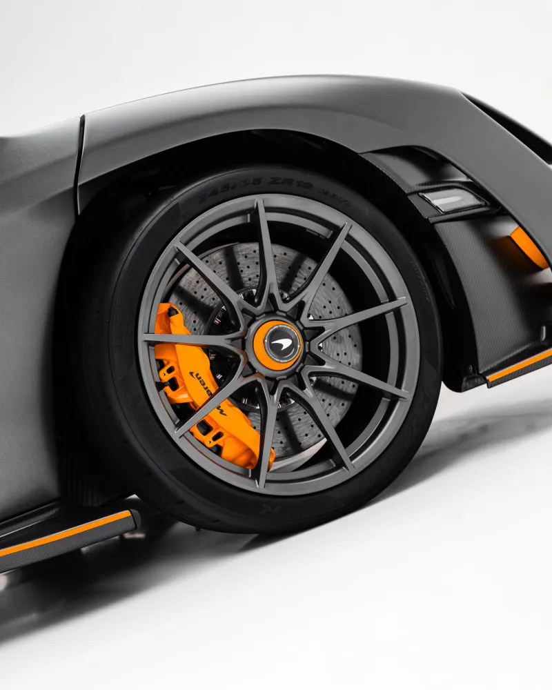 2019 McLaren SENNA in Dubai