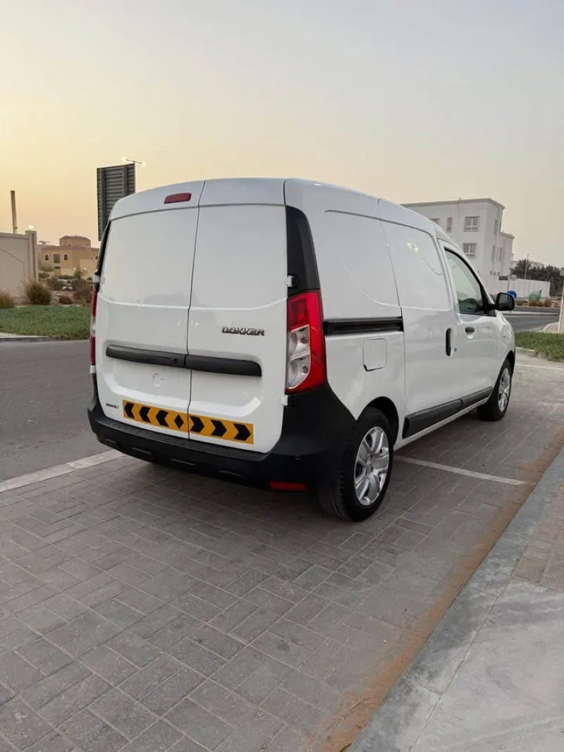 2020 رينو دوكر in Dubai