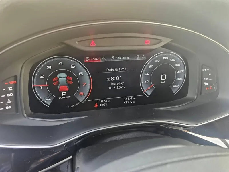 2020 اودي كيو٧ in Dubai