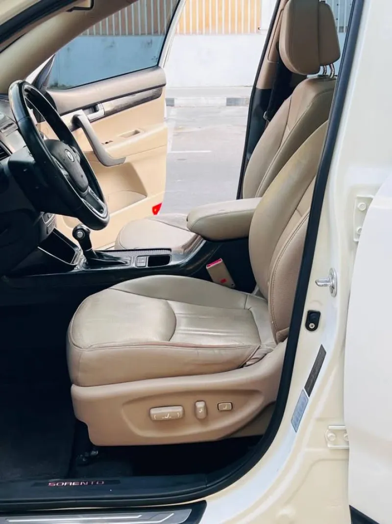 2014 Kia Sorento in Dubai