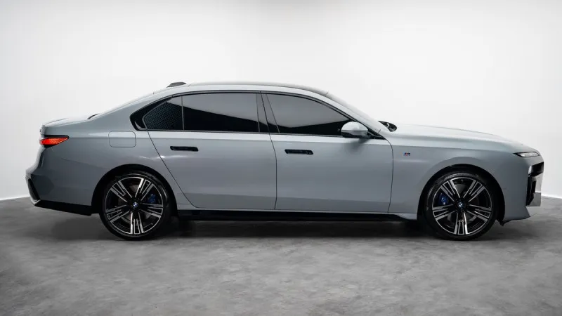 2023 BMW 7-Series in Dubai
