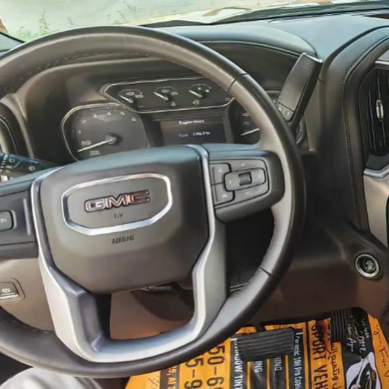 2022 GMC Sierra in Dubai