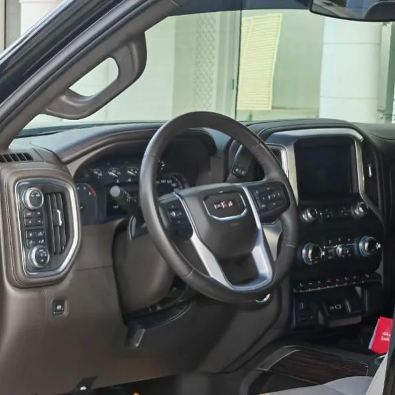 2022 GMC Sierra in Dubai