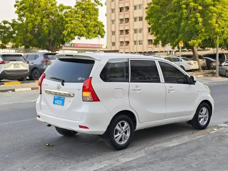 2015 تويوتا أفانزا in Dubai