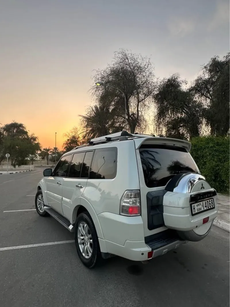 2012 Mitsubishi Pajero in Dubai
