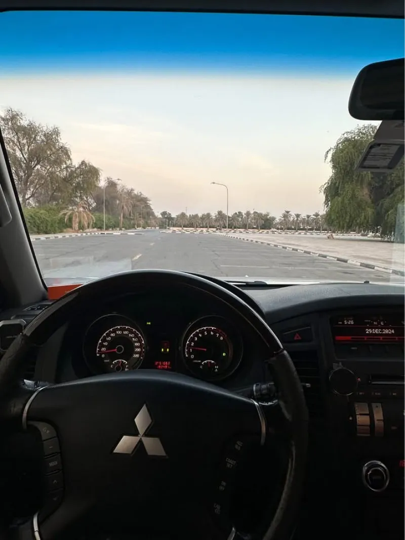 2012 Mitsubishi Pajero in Dubai