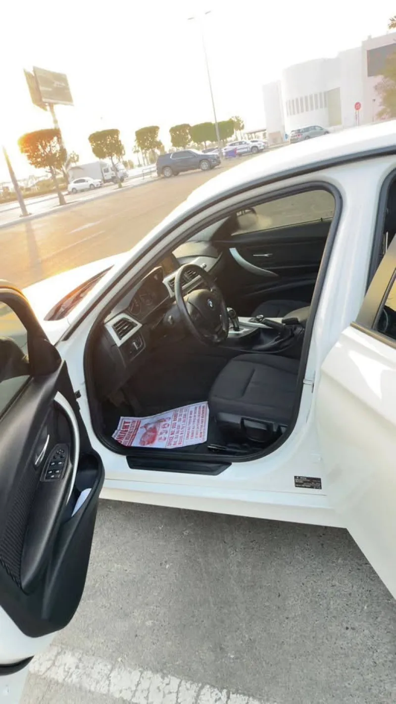 2015 بي أم دابليو الفئة - 3 in Dubai