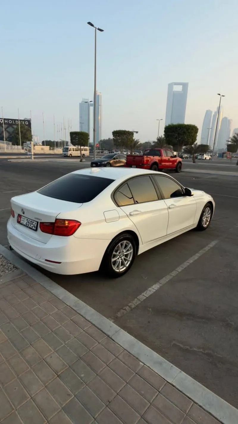 2015 بي أم دابليو الفئة - 3 in Dubai