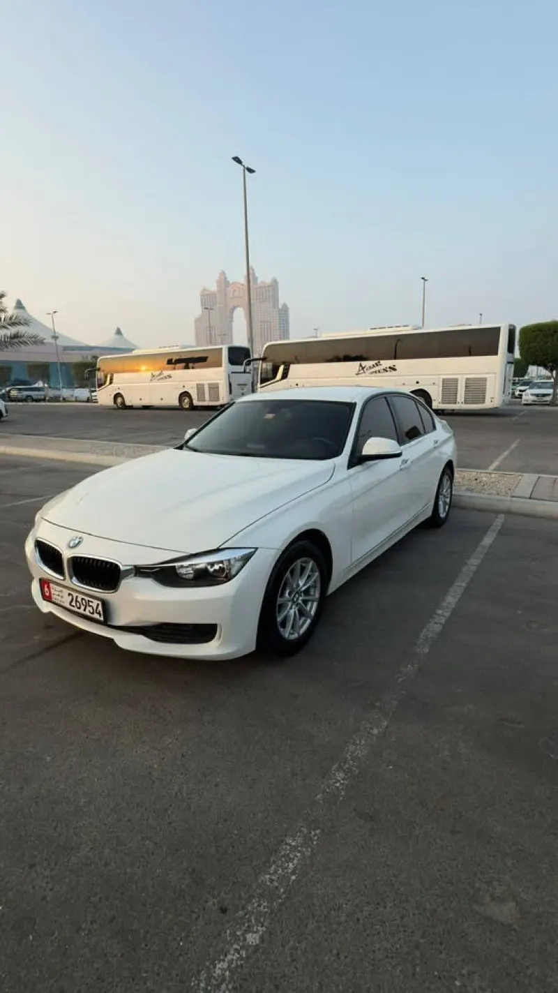 2015 بي أم دابليو الفئة - 3 in Dubai