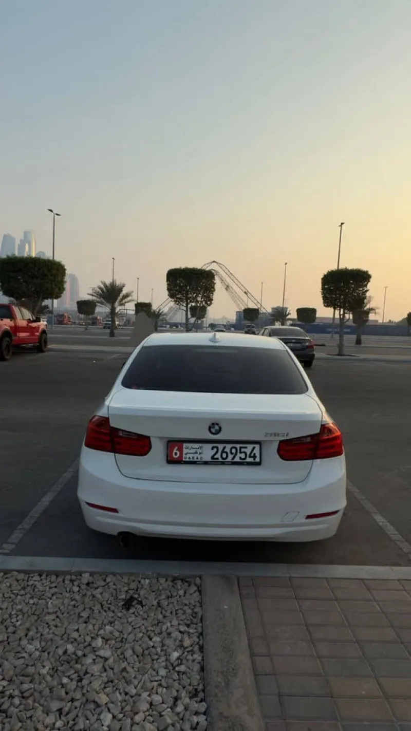 2015 بي أم دابليو الفئة - 3 in Dubai