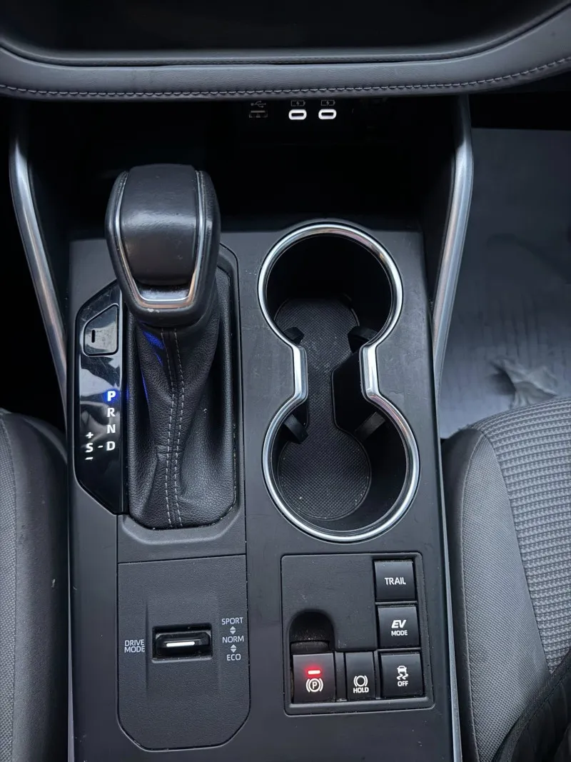 2023 Toyota Highlander in Dubai