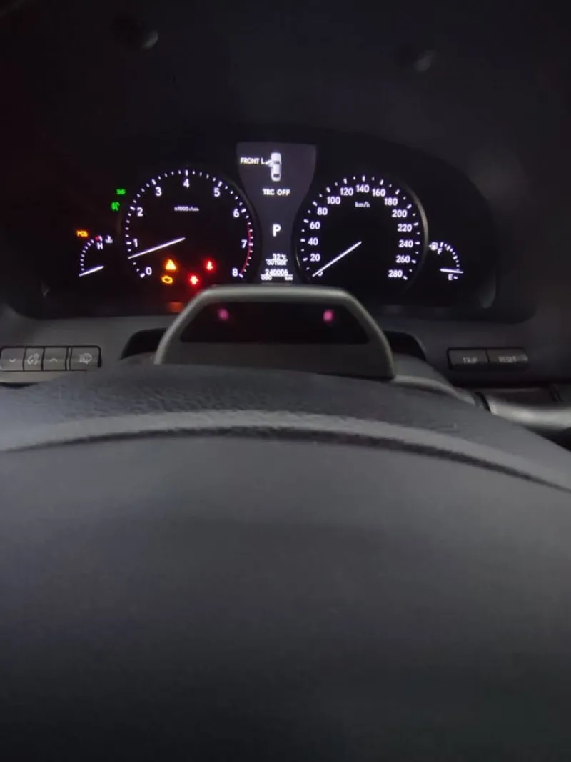 2013 Lexus LS in Dubai