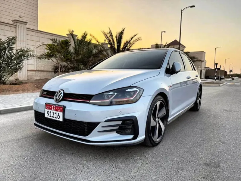 2018 Volkswagen Golf in Dubai