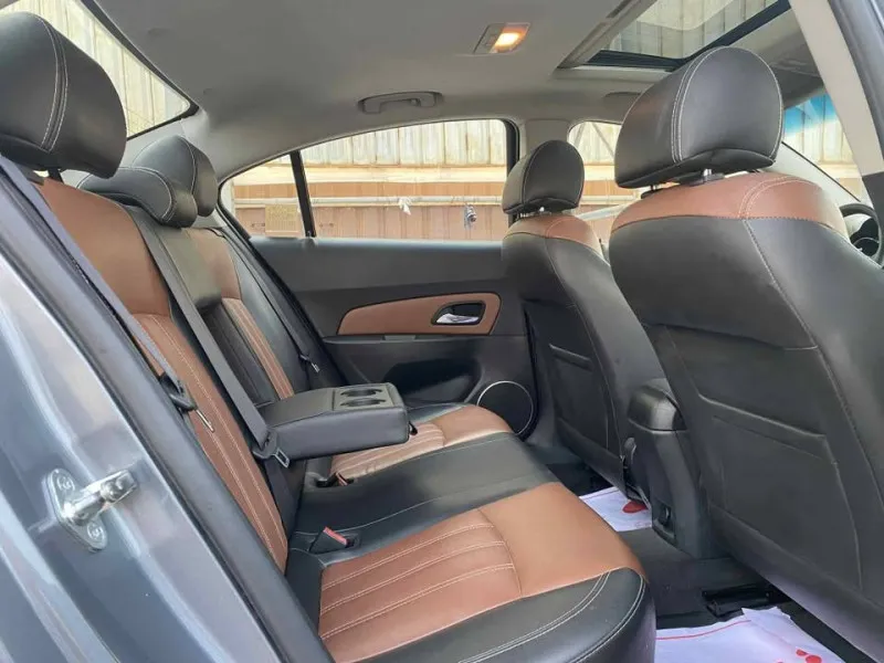 2016 Chrysler 300 in Dubai