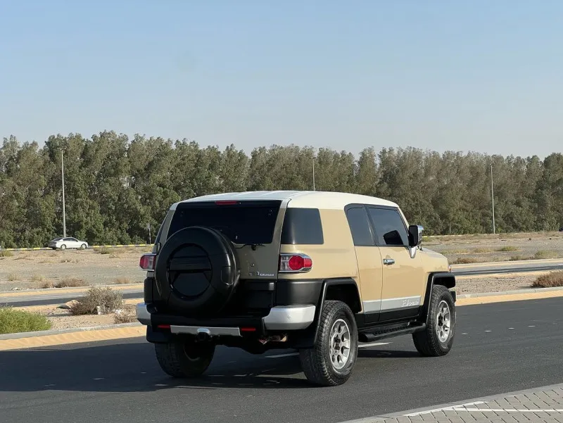 2011 Toyota FJ Cruiser in Dubai