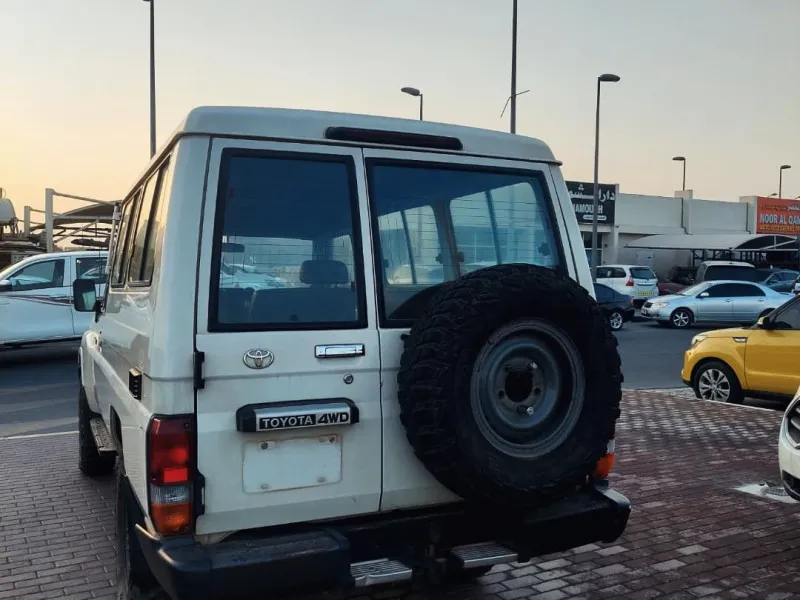 2016 تويوتا كومباكت كروزر in Dubai