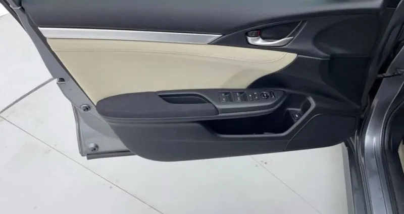 2019 Honda Civic in Dubai