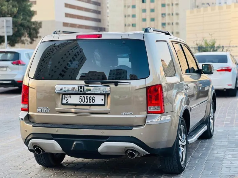 2009 هوندا بايلوت in Dubai