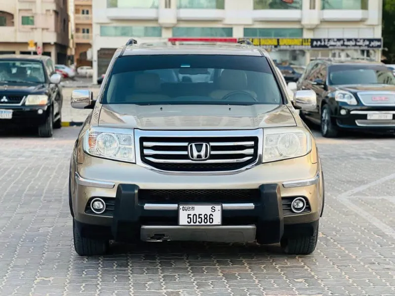 2009 هوندا بايلوت in Dubai