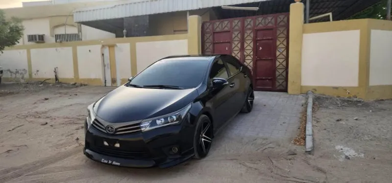 2015 تويوتا كورولا in Dubai
