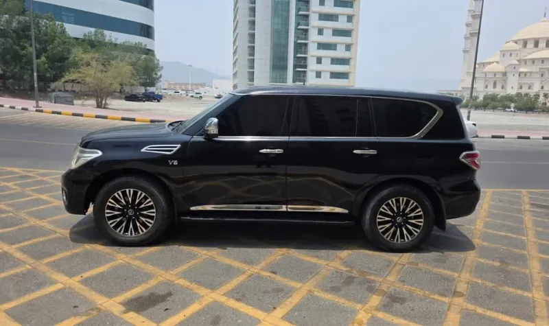 2015 نيسان باترول in Dubai