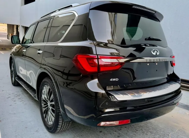 2021 Infiniti QX80 in Dubai
