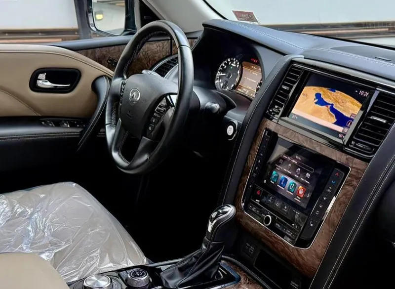 2021 Infiniti QX80 in Dubai