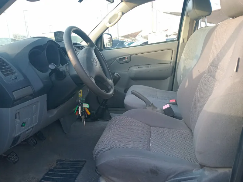 2010 Toyota Hilux in Dubai