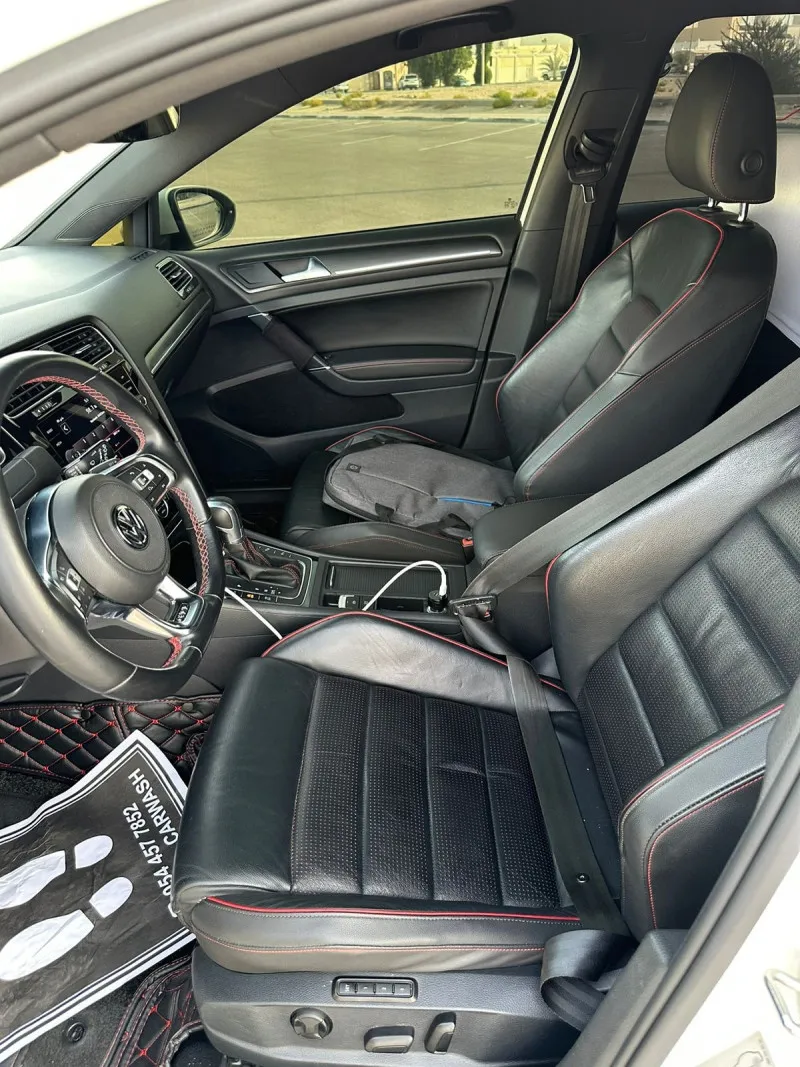 2018 Volkswagen Golf in Dubai