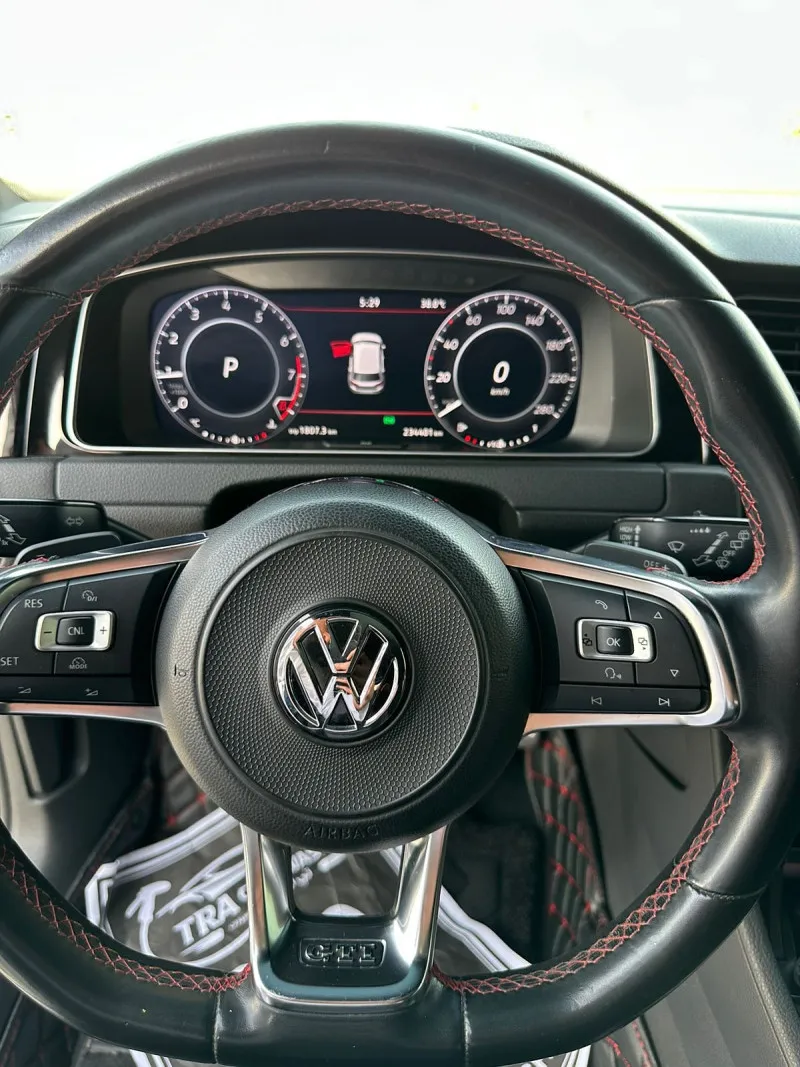 2018 Volkswagen Golf in Dubai