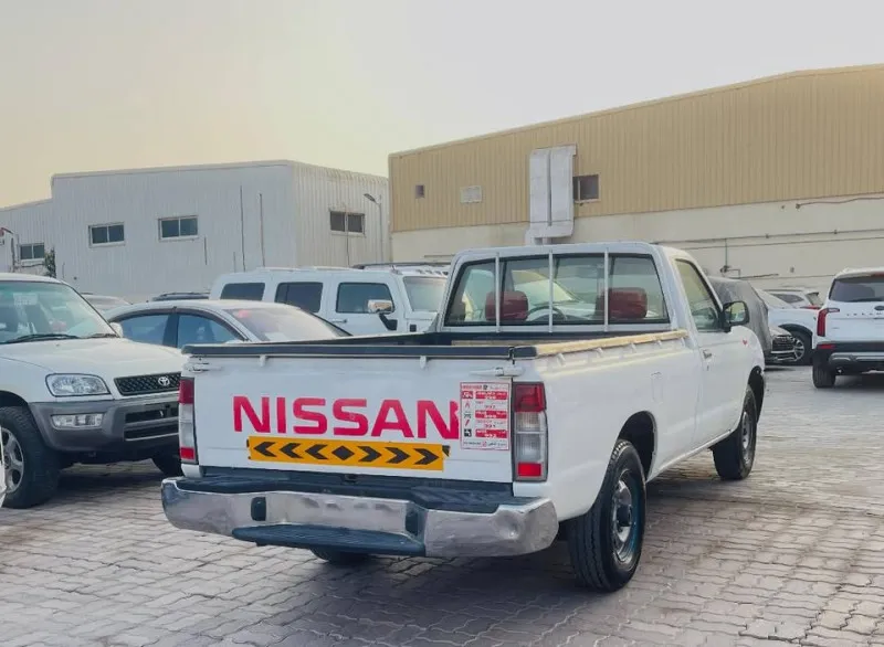 2016 Nissan Pickup in Dubai