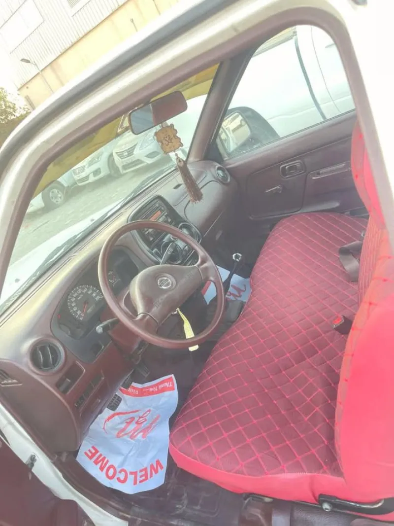2016 Nissan Pickup in Dubai