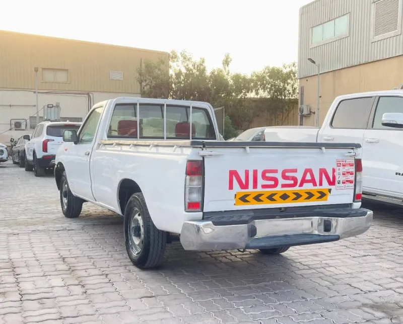 2016 Nissan Pickup in Dubai