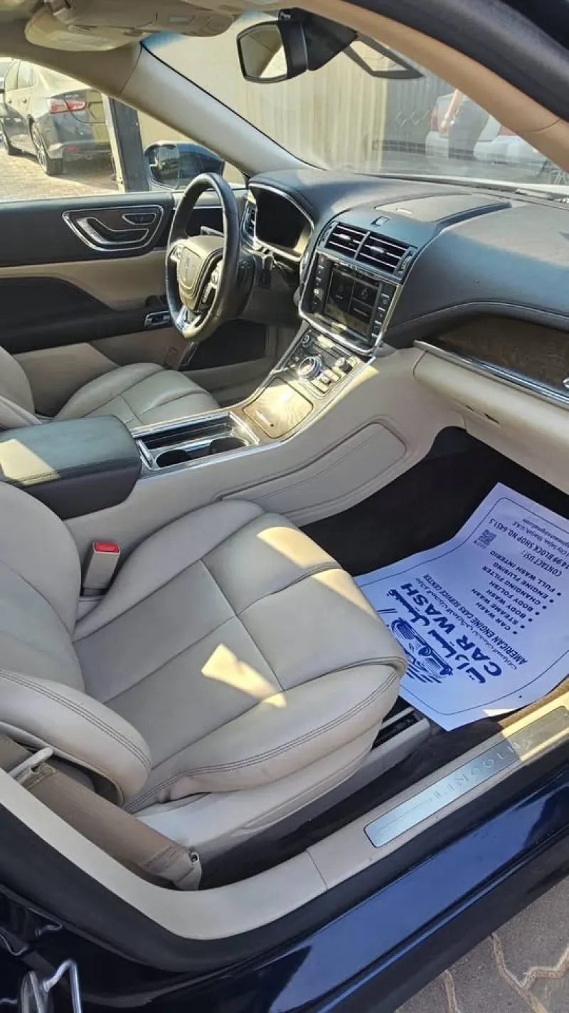 2017 Lincoln Continential in Dubai