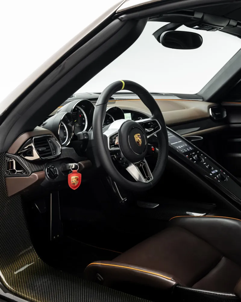 2015 Porsche 918 Spyder in Dubai