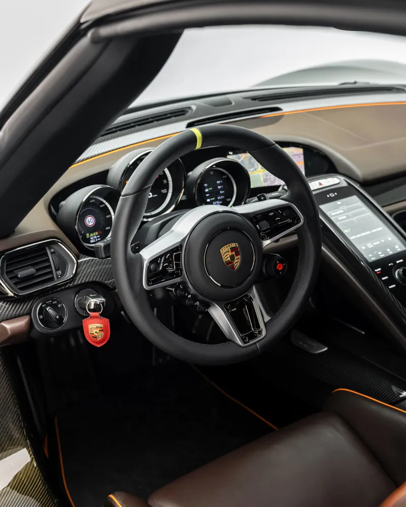 2015 Porsche 918 Spyder in Dubai