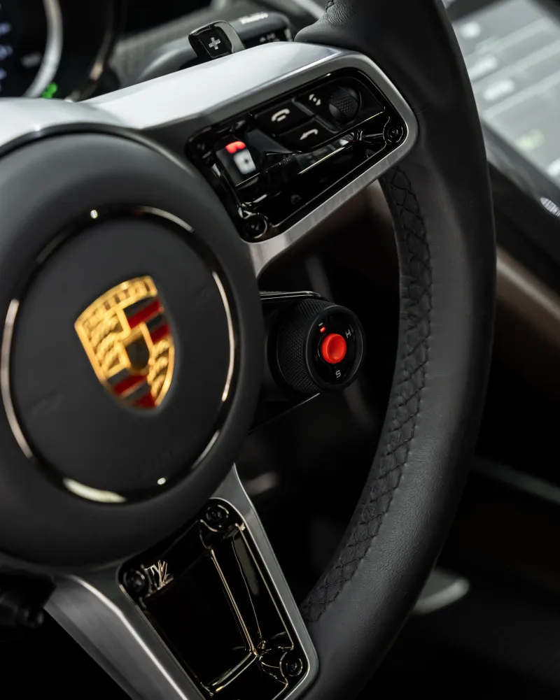 2015 Porsche 918 Spyder in Dubai