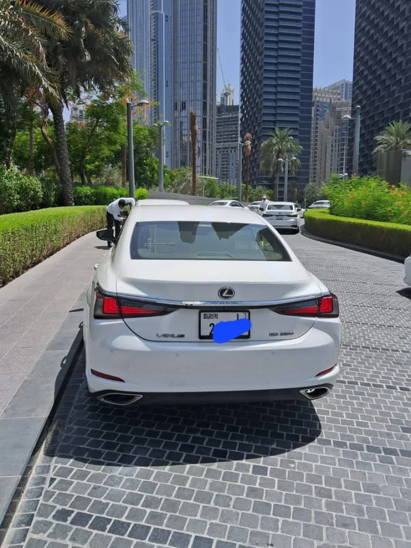 2019 لكزس ES - اي اس in Dubai