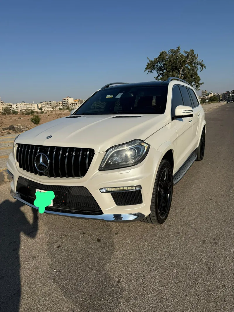 2015 Mercedes-Benz GL in Dubai