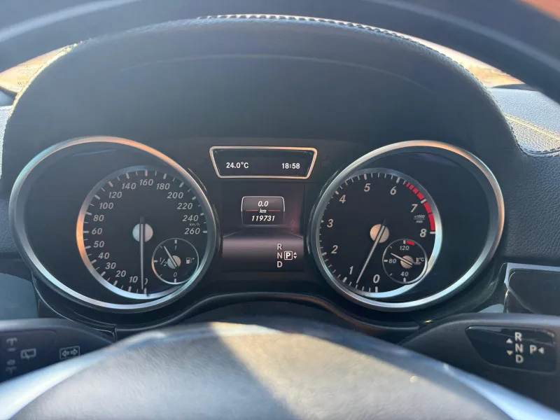 2015 Mercedes-Benz GL in Dubai