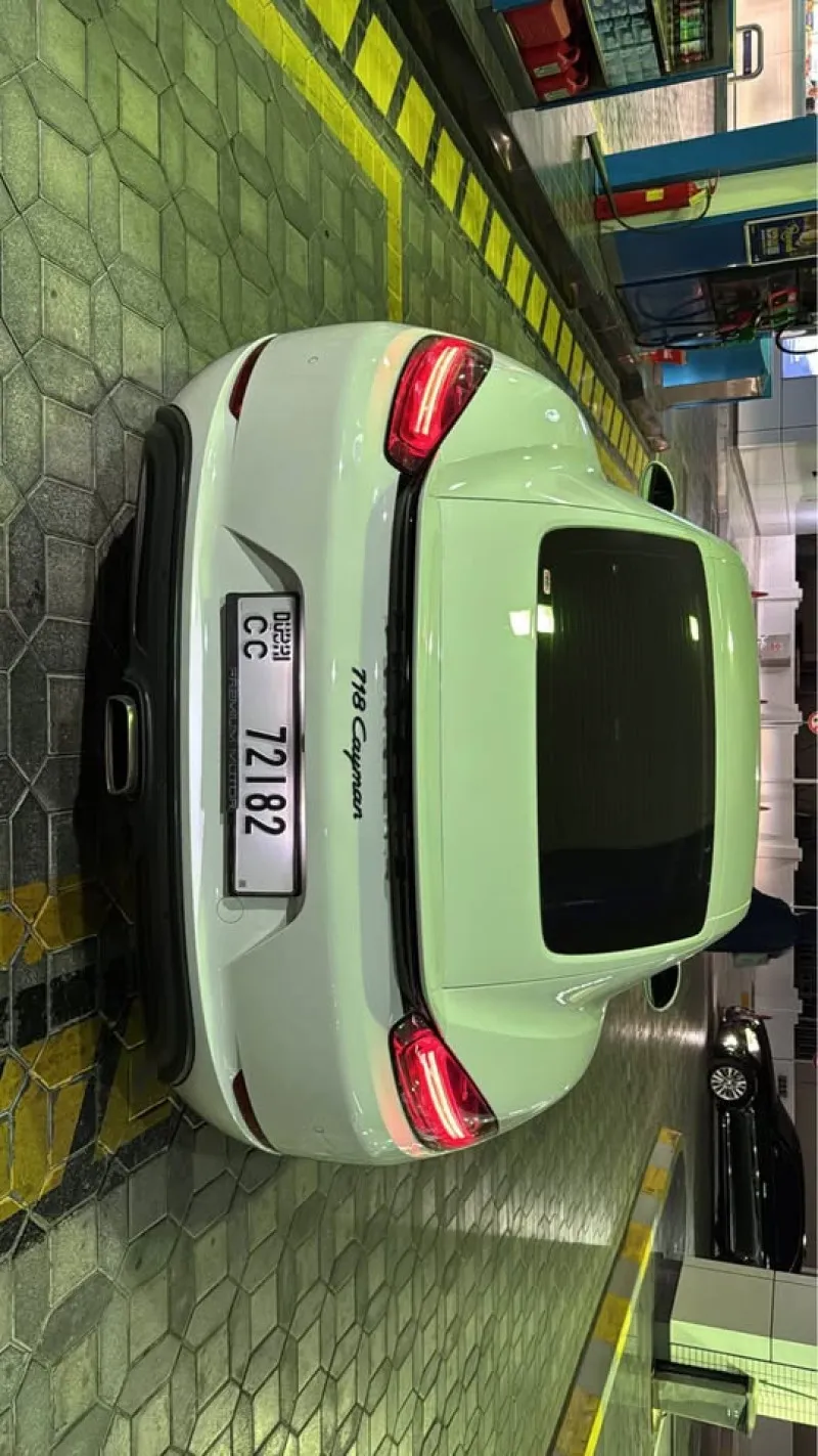2018 Porsche Cayman in Dubai