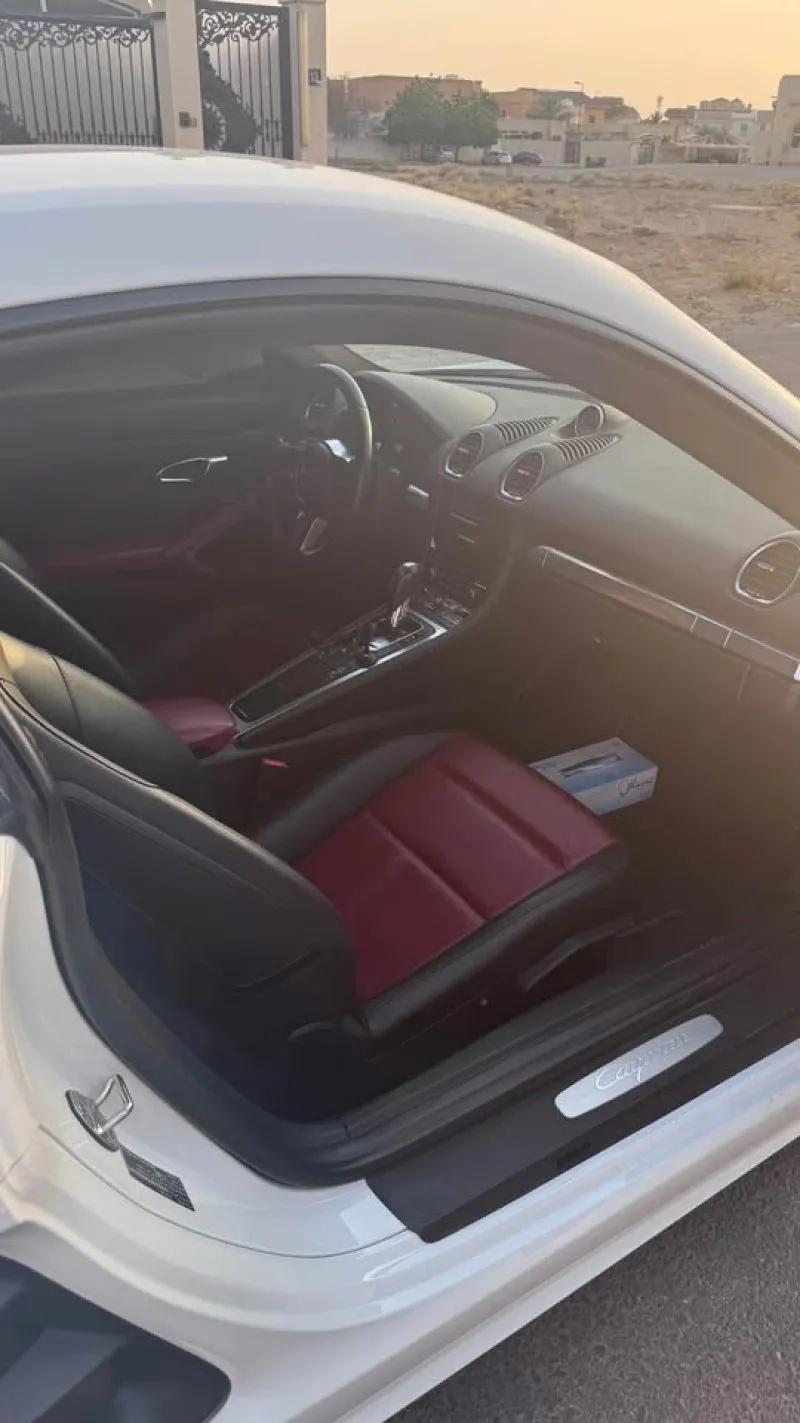 2018 Porsche Cayman in Dubai