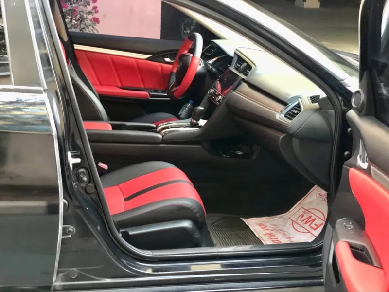 2016 Honda Civic in Dubai