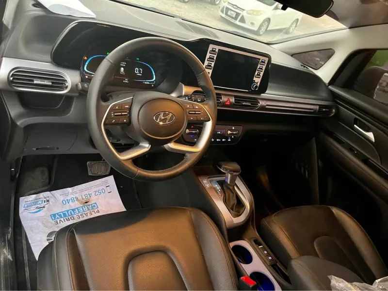 2025 Hyundai Stargazer in Dubai