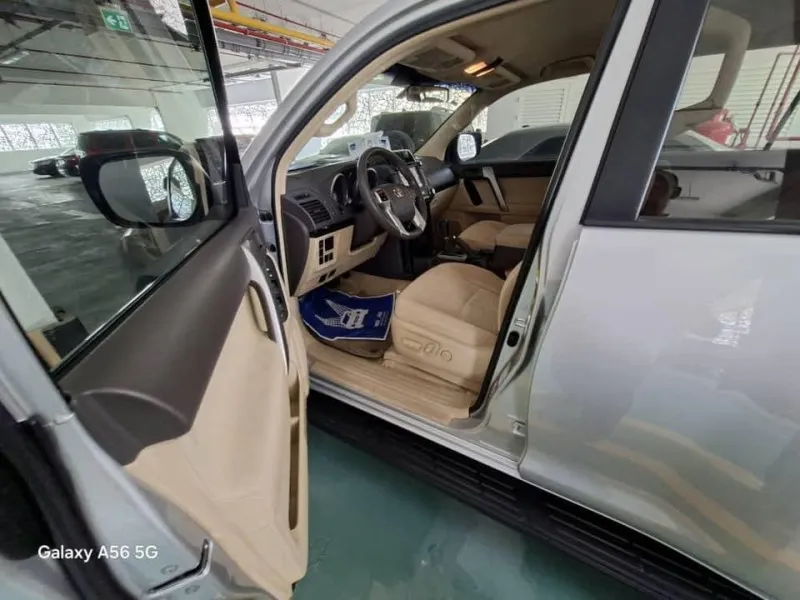 2015 تويوتا برادو in Dubai
