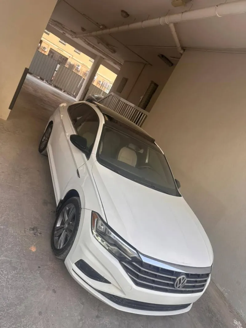 2021 فولجس فاجن جتا in Dubai
