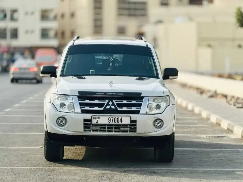 2013 Mitsubishi Pajero in Dubai