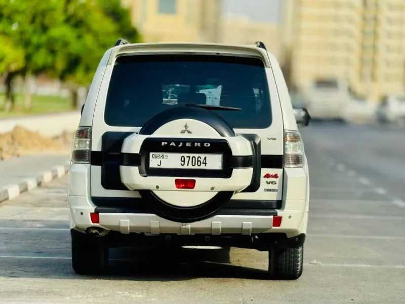 2013 Mitsubishi Pajero in Dubai