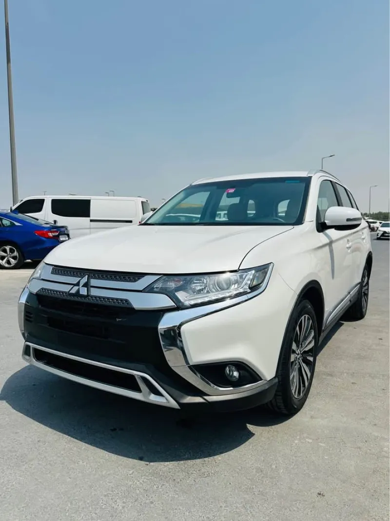 2020 Mitsubishi Outlander in Dubai
