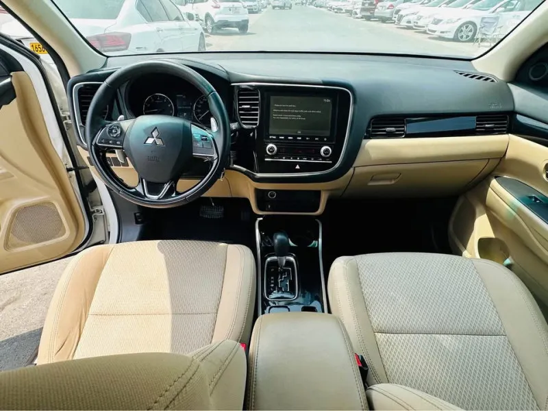 2020 Mitsubishi Outlander in Dubai